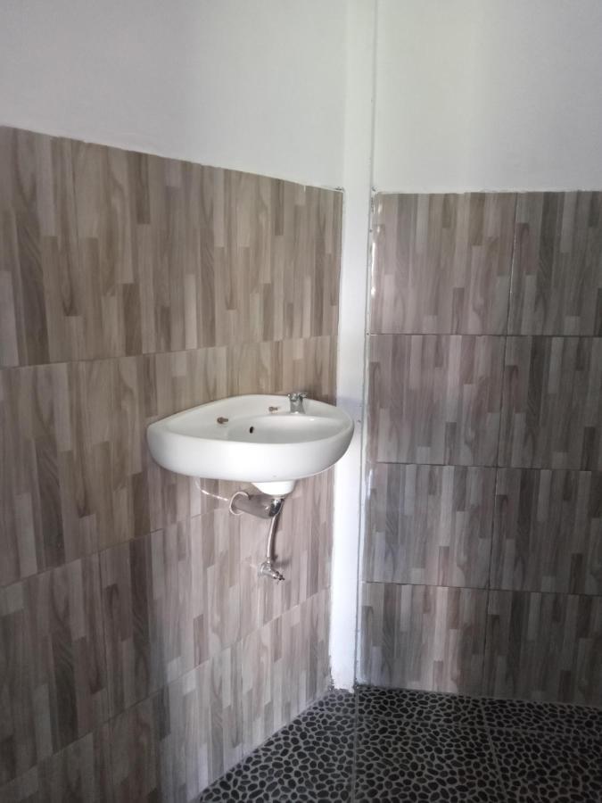 Ramdan Homestay Kuta  エクステリア 写真