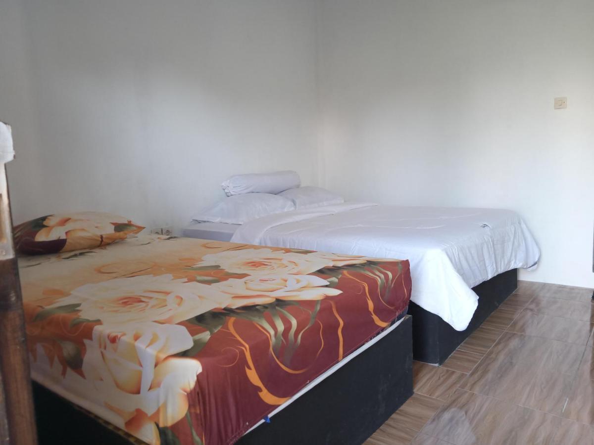 Ramdan Homestay Kuta  エクステリア 写真