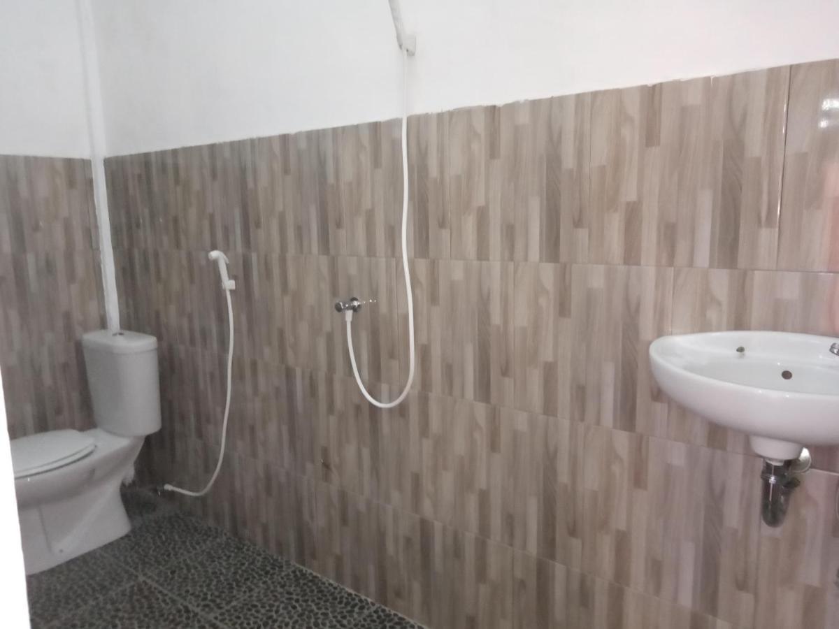 Ramdan Homestay Kuta  エクステリア 写真