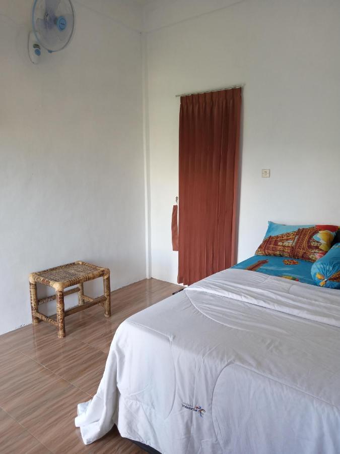 Ramdan Homestay Kuta  エクステリア 写真