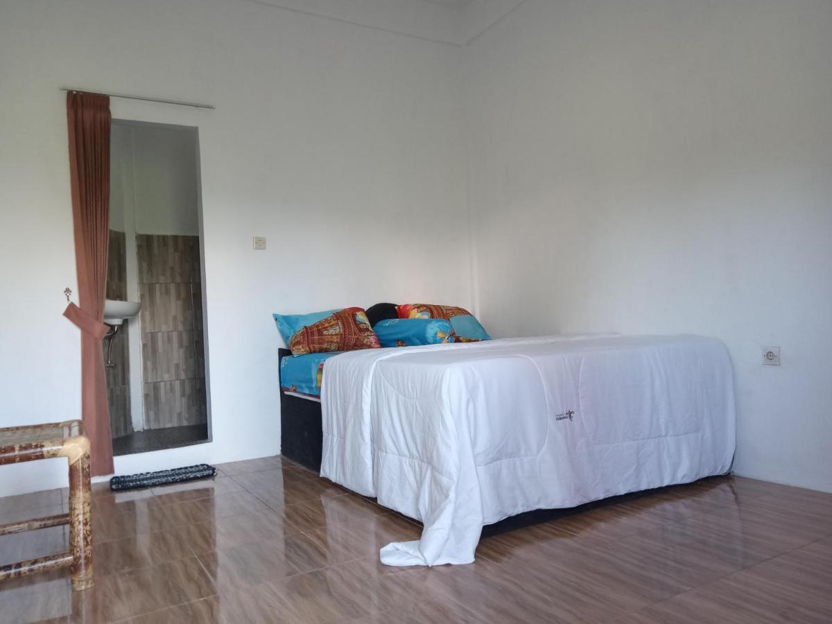 Ramdan Homestay Kuta  エクステリア 写真
